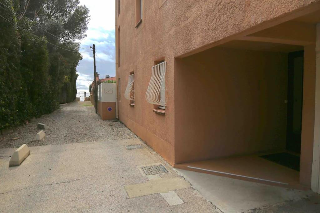 Apartamento Les Pieds Dans L'Eau La Seyne-sur-Mer Exterior foto